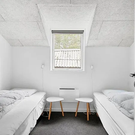 0330-romo-praestekraven-3 * Molby