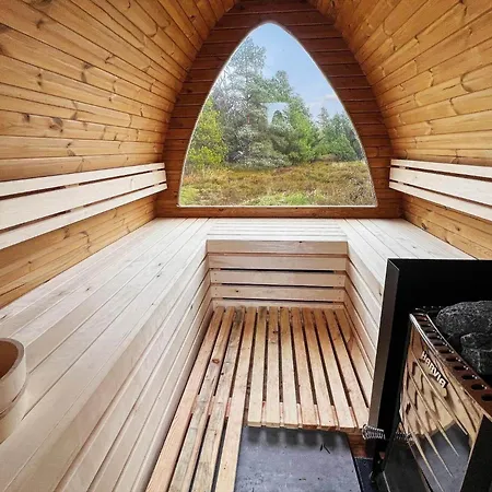 0330-romo-praestekraven-3 * Molby