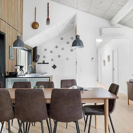 0330-romo-praestekraven-3 * Molby