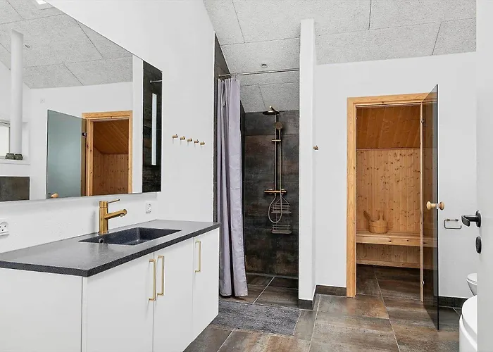 0330-romo-praestekraven-3 * Molby